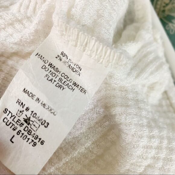 Blu Pepper thermal cut out knit top - Picture 5 of 5